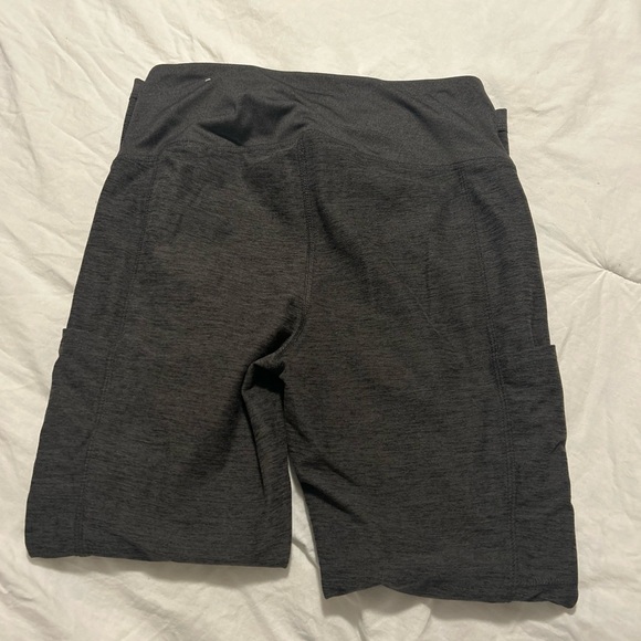 women's dark heather gray athletic leggings with pockets - Picture 2 of 4